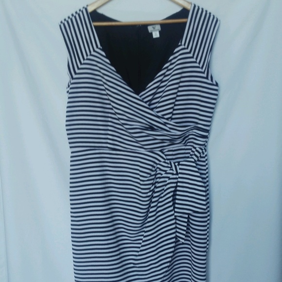 Size 16, Worthington dress, black & white stripped - Picture 2 of 11